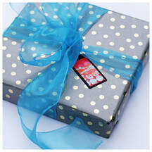 Free gift wrapping by Kate Green